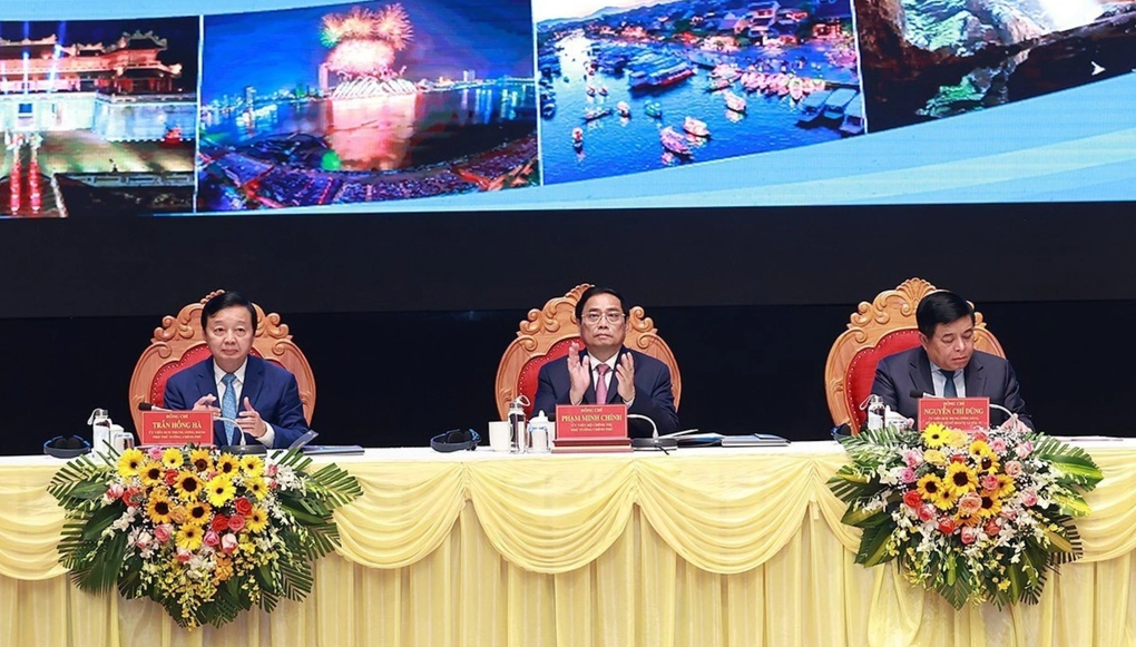 Thủ tướng: Bắc Trung Bộ và Duyên hải Trung Bộ phải đột phá hơn - 2 Thủ tướng: Bắc Trung Bộ và Duyên hải Trung Bộ phải đột phá hơn - 2
