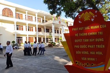 Phú Quốc rà soát văn bằng cán bộ, sau vụ Phó chủ tịch xã dự thi THPT