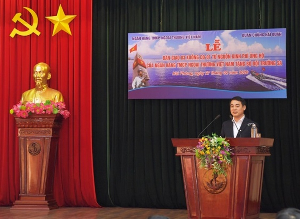 Vietcombank bàn giao 3 xuồng CQ-01 tặng bộ đội Trường Sa - 2 Vietcombank bàn giao 3 xuồng CQ-01 tặng bộ đội Trường Sa - 2