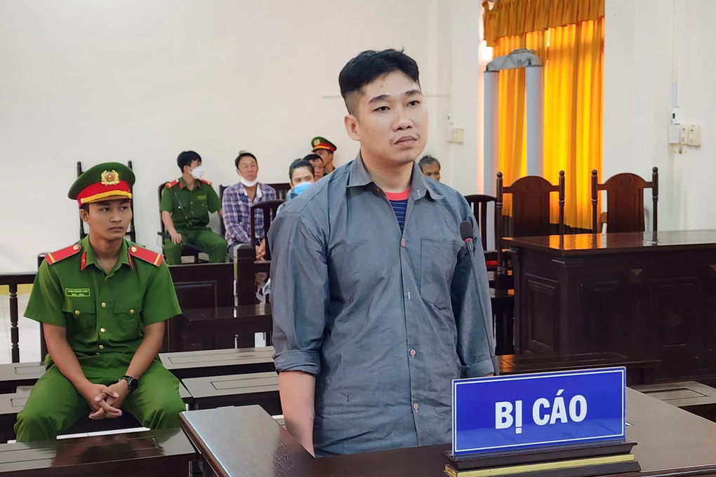 Đánh chết người, đại ca xóm lãnh 20 năm tù - 1 Đánh chết người, đại ca xóm lãnh 20 năm tù - 1