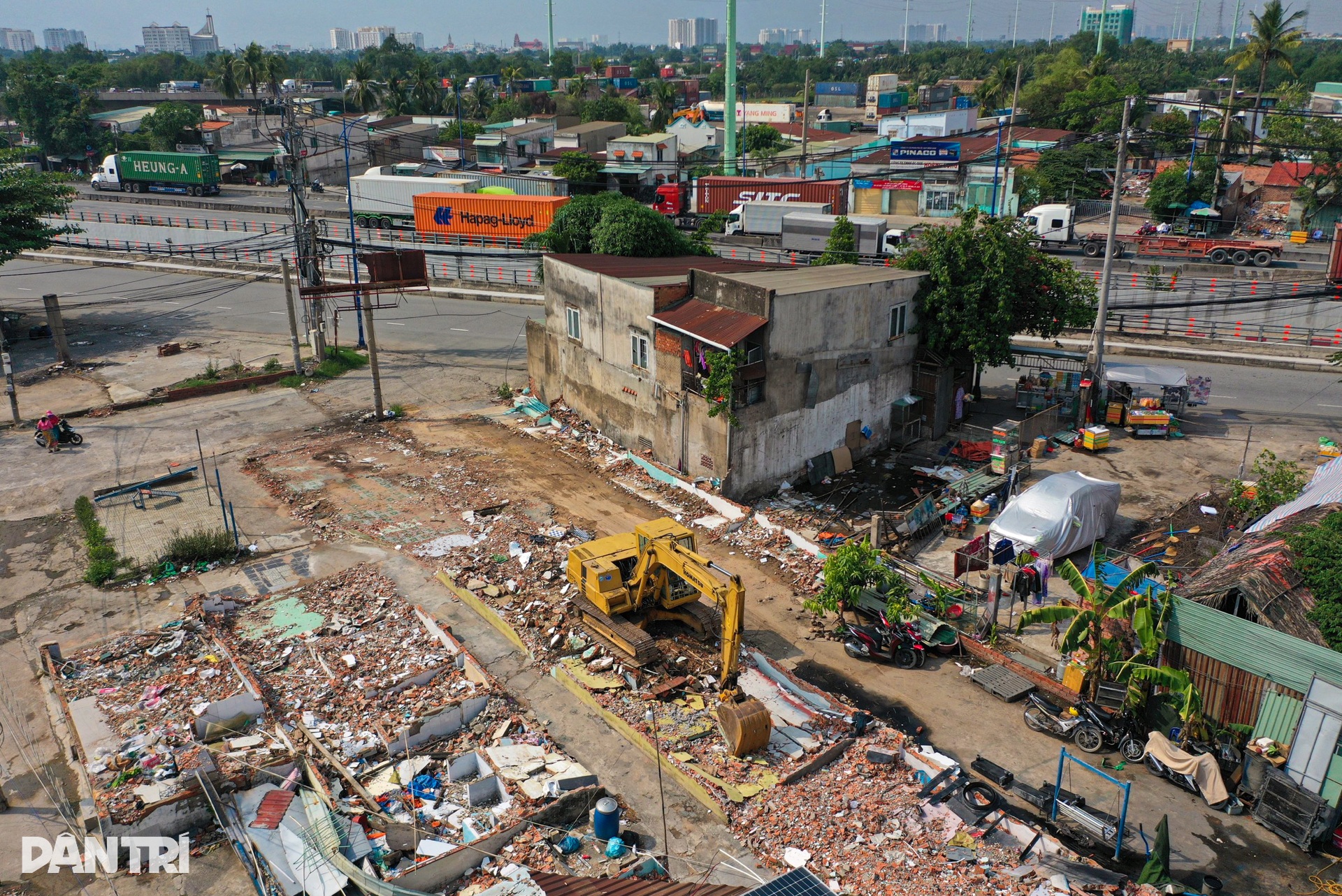Dỡ bỏ 200 ngôi nhà để hoàn thiện nút giao vào cảng lớn nhất Việt Nam - 4 Dỡ bỏ 200 ngôi nhà để hoàn thiện nút giao vào cảng lớn nhất Việt Nam - 4
