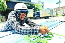 Muôn nẻo mưu sinh nơi "chảo lửa" thành Vinh