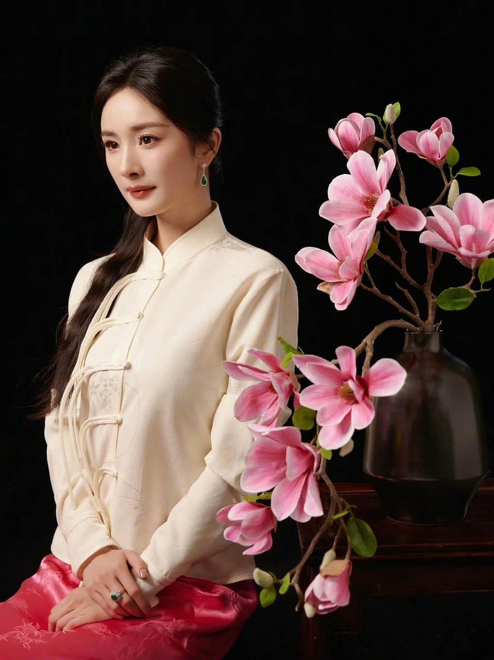 Nhan sắc xinh đẹp tuyệt trần ở tuổi 38 của Dương Mịch gây sốt - 6 Nhan sắc xinh đẹp tuyệt trần ở tuổi 38 của Dương Mịch gây sốt - 6