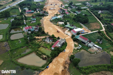 Cao tốc Bắc - Nam qua Hà Tĩnh thi công "nhảy cóc, uốn lượn"