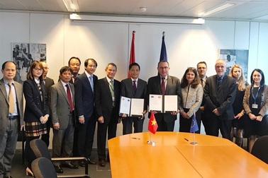 Việt Nam và Liên minh châu Âu ký kết Hiệp định Tài chính