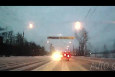 Những khoảnh khắc “thót tim” trên đường