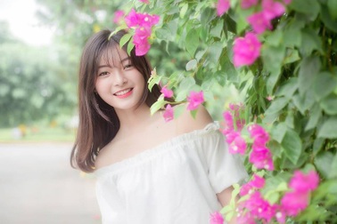 Á khôi Tài sắc Việt Nam 2018: “Hành động âu yếm nơi công cộng là không chấp nhận được”