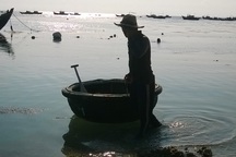 Ngư dân kể lại khoảnh khắc chứng kiến 2 chiếc Su-22 lao xuống biển