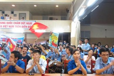 “Sinh viên hãy yêu nước bằng cách tập trung học tập”