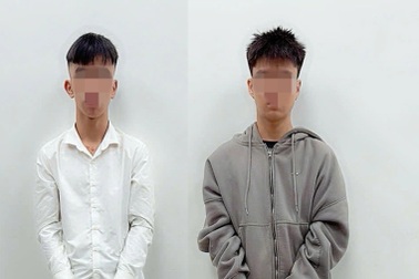 Bắt giữ 2 thanh niên giật điện thoại của du khách Nga ở Vũng Tàu