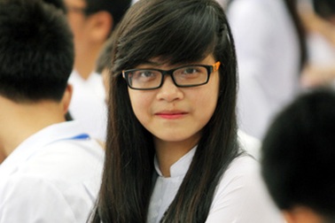 Duyên dáng tà áo dài nữ sinh xứ Nghệ ngày khai trường