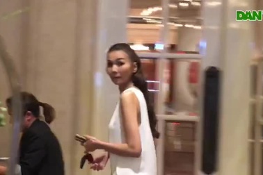 Thanh Hằng xuất hiện sau tiệc cưới xa hoa