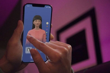 Bất chấp rủi ro, giới trẻ Trung Quốc rộ trào lưu hẹn hò với AI