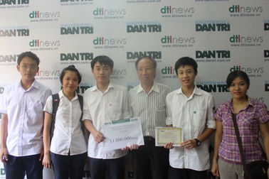 31 em học sinh trường Chu Văn An chung tay giúp đỡ các em học sinh vùng cao