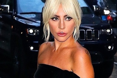 Lady Gaga thay đổi phong cách dịu dàng, nữ tính