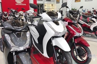 Cuối năm, giá xe máy tăng giảm trái chiều