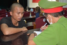 Triệt xóa tụ điểm đánh bạc, thu nhiều hung khí