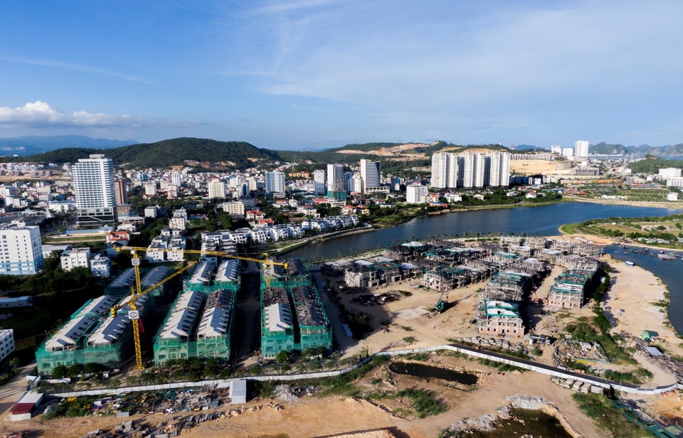 Ưu đãi chưa từng có tại liền kề thương mại - Grand Bay Townhouse - 2 Ưu đãi chưa từng có tại liền kề thương mại - Grand Bay Townhouse - 2