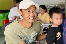 Bé 4 tuổi bị người yêu cũ của mẹ ném xuống sông: "Đừng bỏ con chú ơi"