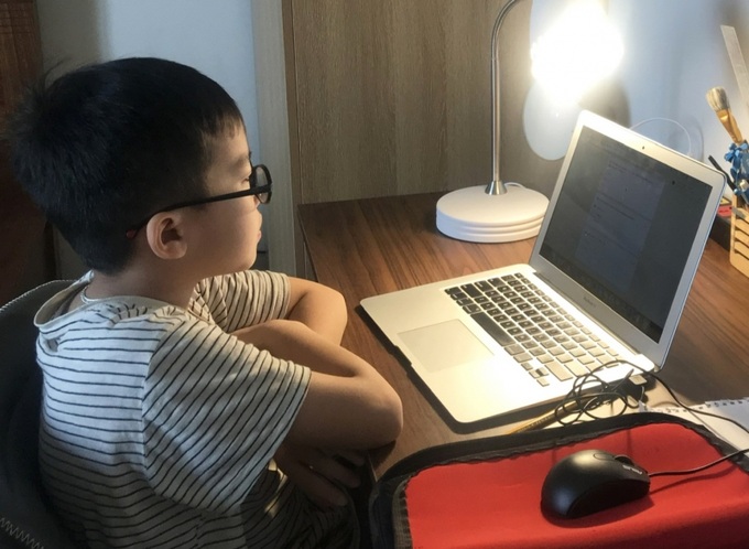 Học sinh ở nhiều địa phương đã trải qua trọn vẹn một học kỳ học và thi trực tuyến - Ảnh minh họa