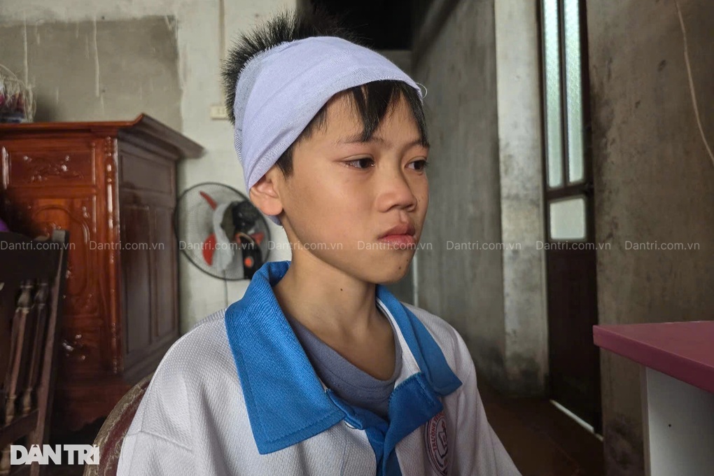 Cậu bé mồ côi và ước mơ được ăn bánh chưng như Tết mọi năm - 6 Cậu bé mồ côi và ước mơ được ăn bánh chưng như Tết mọi năm - 6