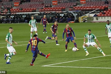 Messi lập cú đúp, Barcelona thắng đậm Real Betis