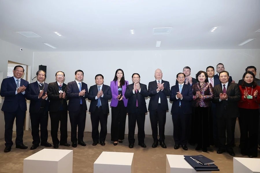 TPHCM ký thỏa thuận hợp tác thành lập Trung tâm Cách mạng Công nghiệp - 2