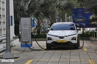 Cảnh báo lãng phí hạ tầng trạm sạc xe điện, đề xuất cơ chế dùng chung
