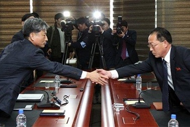 Hai miền Triều Tiên tiến hành hội đàm liên chính phủ