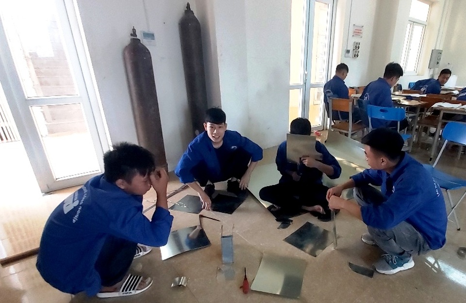 Sinh viên cao đẳng nhận hỗ trợ 8 triệu đồng khi đi thực tập ở doanh nghiệp - 3 Sinh viên cao đẳng nhận hỗ trợ 8 triệu đồng khi đi thực tập ở doanh nghiệp - 3