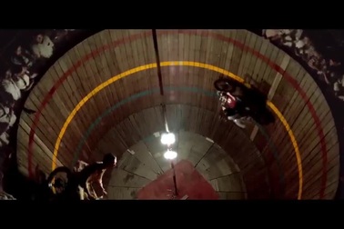 Giải mã cơn sốt "Tôi thấy hoa vàng trên cỏ xanh"