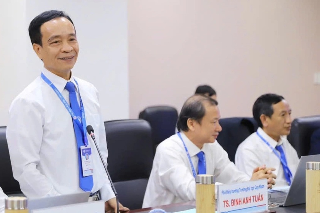 ការលើកទឹកចិត្តសម្រាប់ការបណ្តុះបណ្តាលសម្រាប់ 7,500 semiconductor, បញ្ញាសិប្បនិម្មិត និងបុគ្គលិកសន្តិសុខតាមអ៊ីនធឺណិត - 2 Ưu đãi đào tạo 7.500 nhân lực bán dẫn, trí tuệ nhân tạo và an ninh mạng - 2