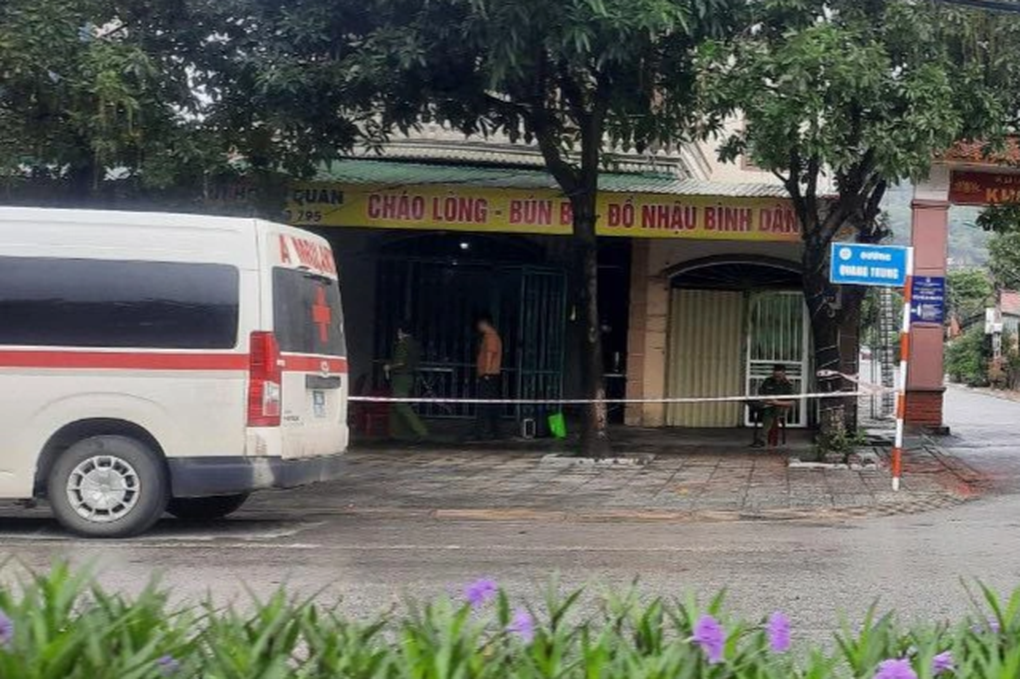 Người đàn ông 61 tuổi tử vong bất thường trên giường trong quán cháo lòng - 1 Người đàn ông 61 tuổi tử vong bất thường trên giường trong quán cháo lòng - 1
