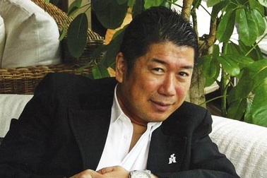 Tỷ phú bao trọn các địa điểm vui chơi để mở tiệc sinh nhật đón 1.400 khách