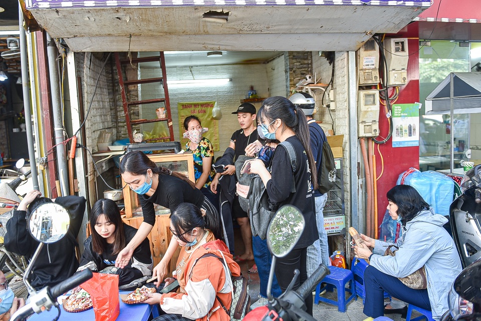 Bí mật món bánh mì nướng muối ớt giúp chủ quán bán 500 chiếc mỗi ngày - 7 Bí mật món bánh mì nướng muối ớt giúp chủ quán bán 500 chiếc mỗi ngày - 7