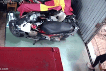 Vụ nhà dân bị đập phá ở TPHCM: Công an triệu tập gần 20 thiếu niên