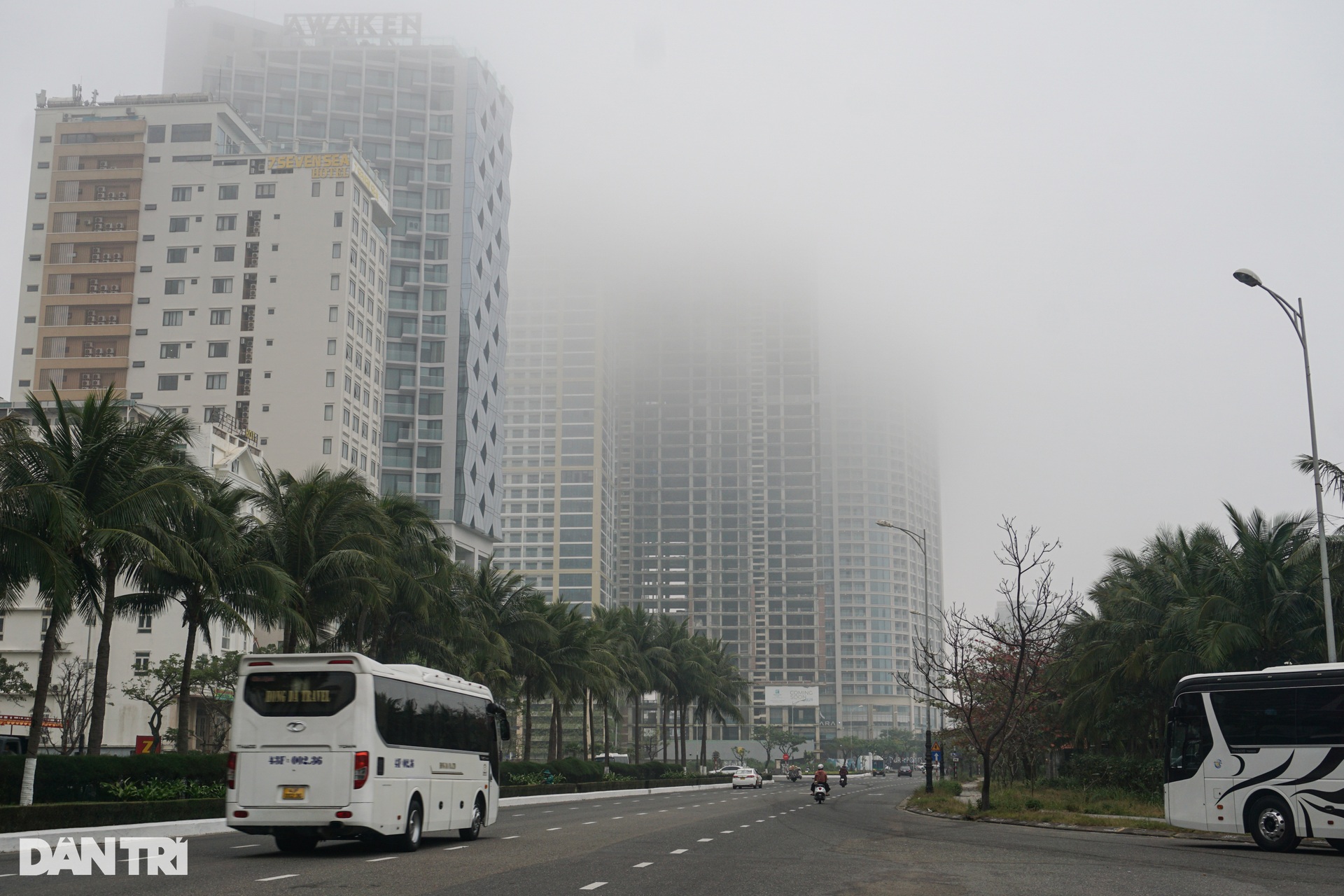 Sương mù bao phủ thành phố Đà Nẵng - 8 Sương mù bao phủ thành phố Đà Nẵng - 8