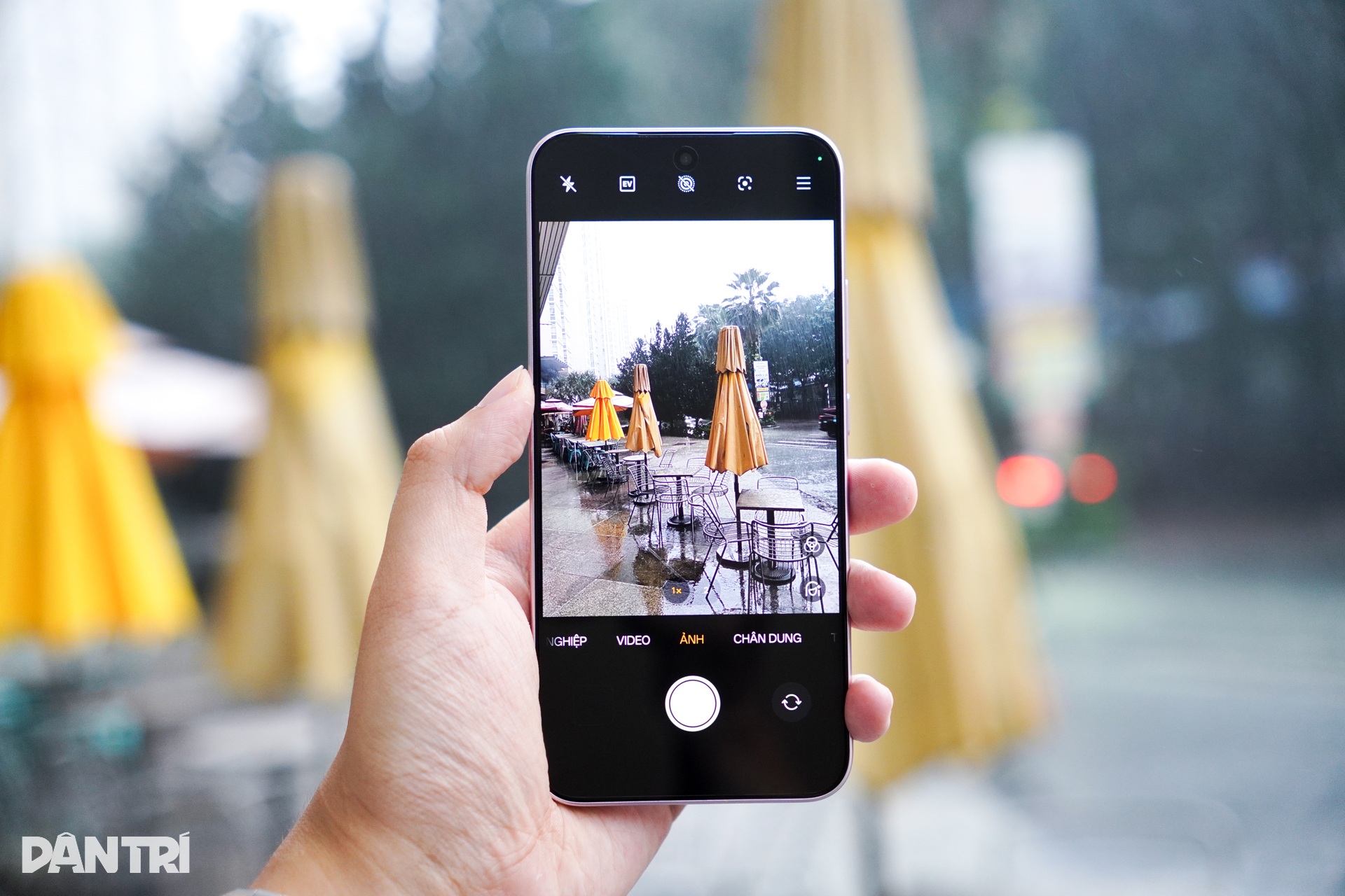 OPPO A6 Pro Test: Schlankes und leichtes Design, starker Akku, eingeschränkte Kamera – 13 Đánh giá OPPO A6 Pro: Thiết kế mỏng nhẹ, pin khỏe, camera còn hạn chế - 13