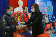 Doanh nghiệp xoay trở đủ cách để mọi lao động đều có Tết