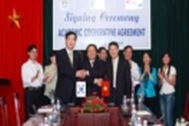 Hội thảo “Đào tạo tiếng Hàn theo chuẩn quốc tế”