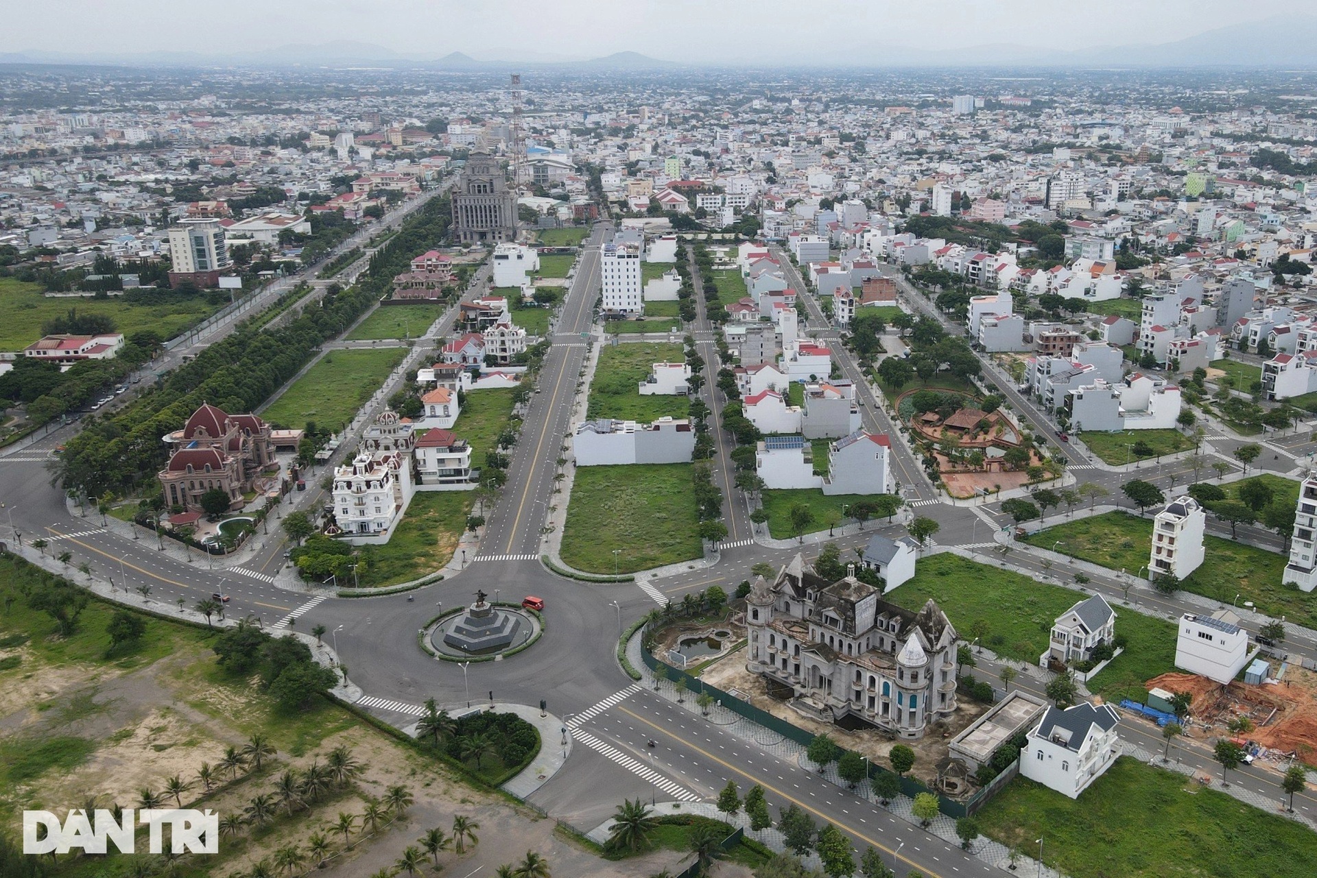 Hiện trạng khu đô thị khiến nhiều nguyên lãnh đạo tỉnh Bình Thuận bị bắt - 3 Hiện trạng khu đô thị khiến nhiều nguyên lãnh đạo tỉnh Bình Thuận bị bắt - 3