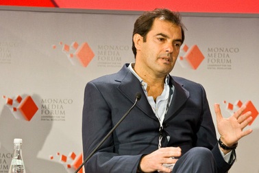 Yahoo lại lôi kéo giám đốc điều hành của Google