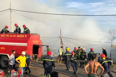 Hỏa hoạn thiêu rụi 50 lán trọ, hàng trăm người mất trắng tài sản