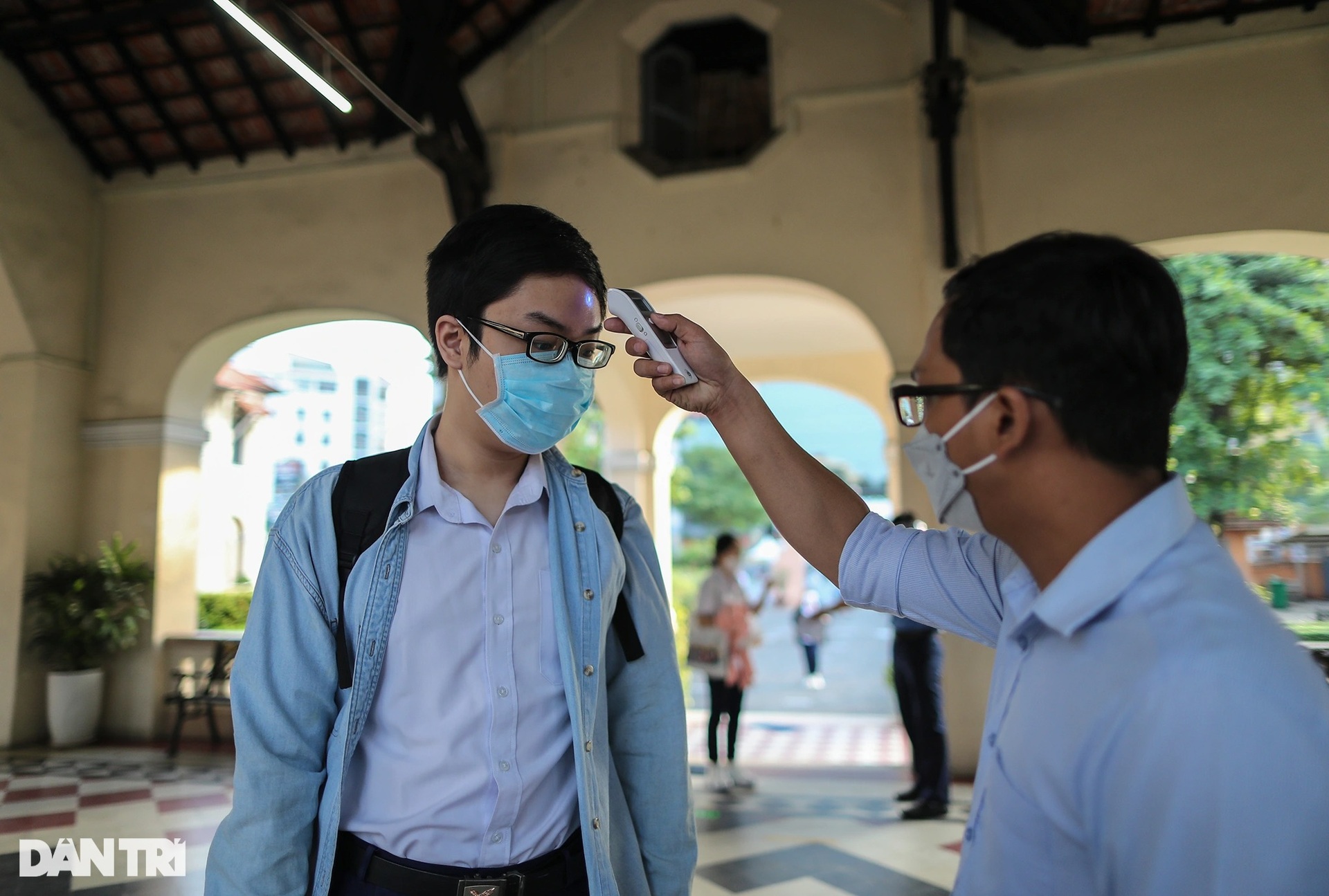 Hơn 100 nghìn học sinh TPHCM trở lại trường sau gần 8 tháng học online - 6 Hơn 100 nghìn học sinh TPHCM trở lại trường sau gần 8 tháng học online - 6