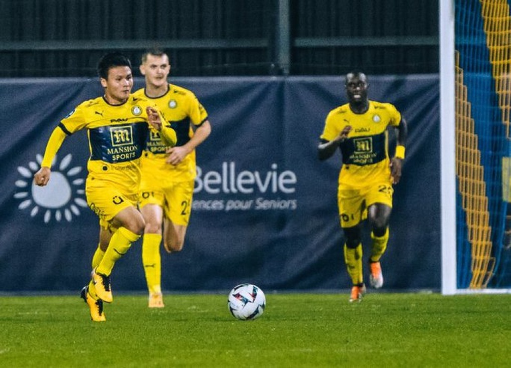 Sếp lớn cảnh báo, Quang Hải sẽ bùng cháy cùng Pau FC? - 2 Sếp lớn cảnh báo, Quang Hải sẽ bùng cháy cùng Pau FC? - 2