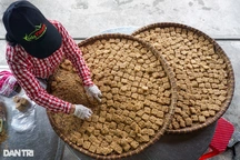 Làng bánh "bảy lửa" đặc sản Đà Nẵng làm ngày đêm vẫn không đủ bán Tết