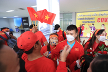 Vé xem đội tuyển Việt Nam tại Lào chỉ bằng… bát phở