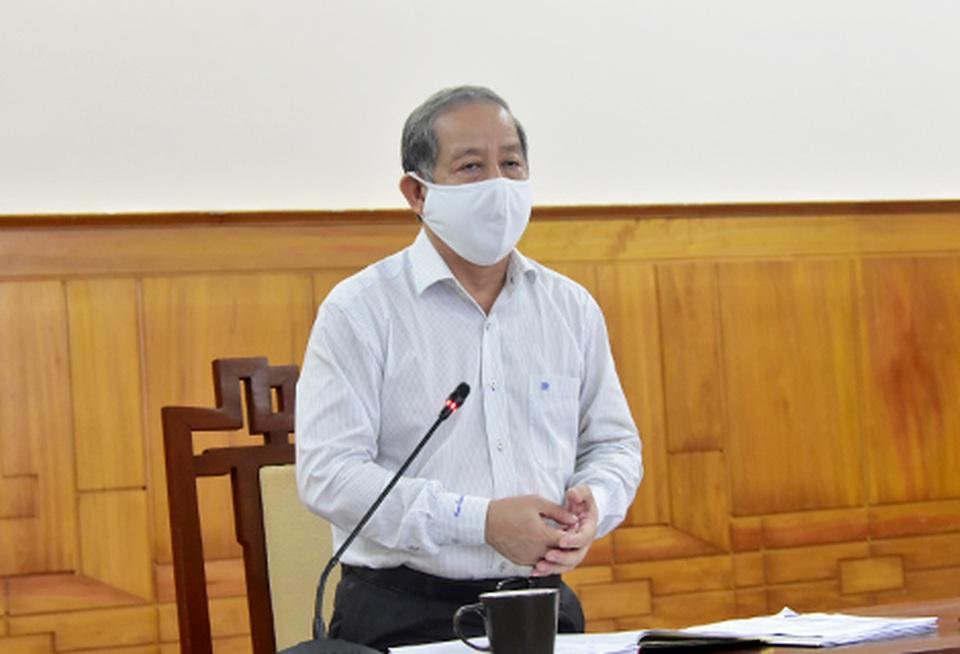 Mỗi người mới về từ địa phương khác phải có 1 người giám sát - 1 Mỗi người mới về từ địa phương khác phải có 1 người giám sát - 1