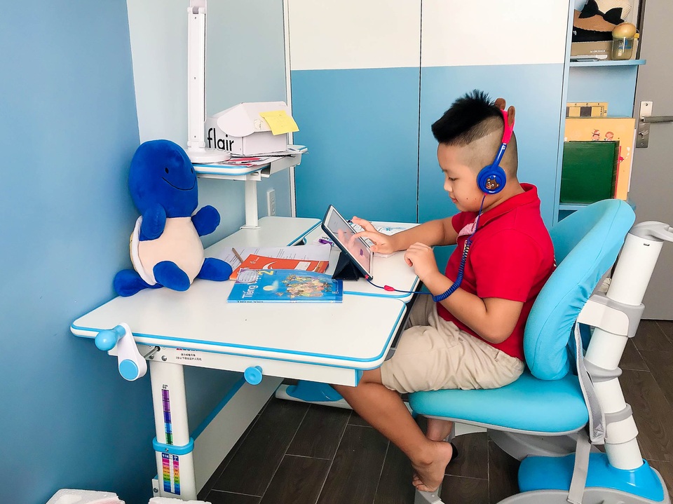 Royal School miễn toàn bộ học phí chương trình dạy - học trực tuyến - 1 Royal School miễn toàn bộ học phí chương trình dạy - học trực tuyến - 1