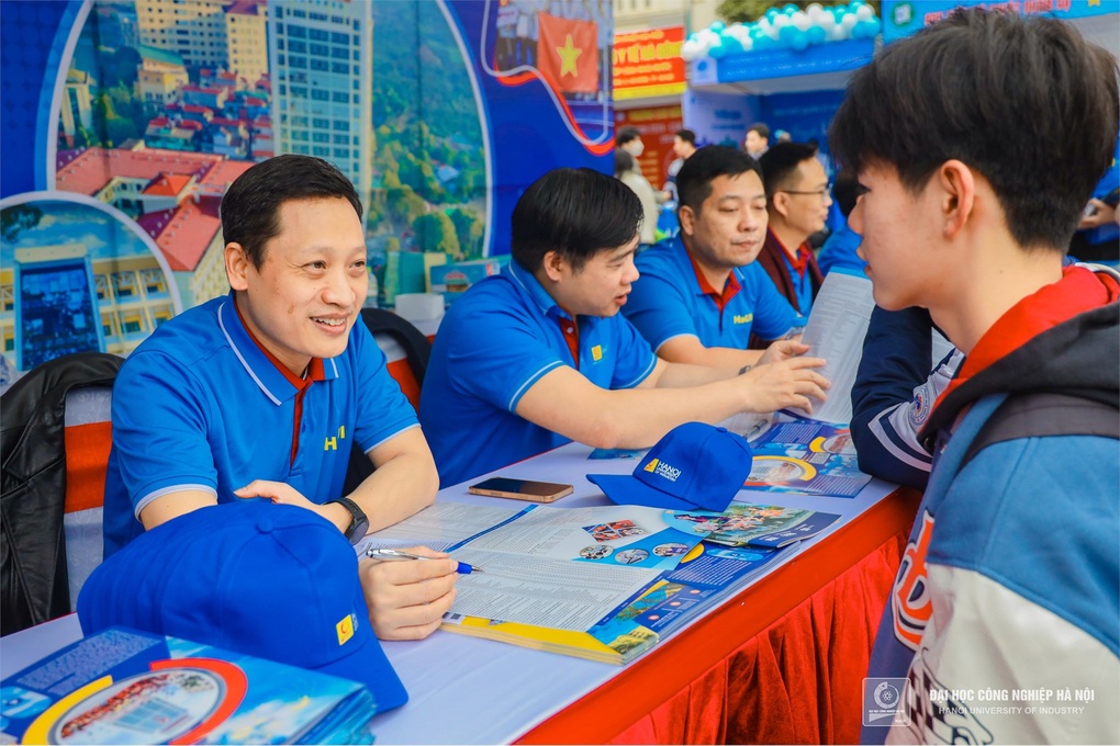 Sức hút ngành An toàn thông tin tại Trường Đại học Công nghiệp Hà Nội - 2 Sức hút ngành An toàn thông tin tại Trường Đại học Công nghiệp Hà Nội - 2